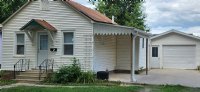 Show product details for 911 4th St Sheldon, Iowa 51201