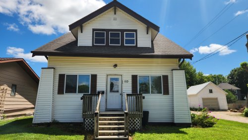 813 8th Ave Sheldon, Iowa 51201