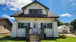 Show product details for 813 8th Ave Sheldon, Iowa 51201
