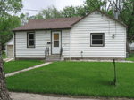 Show product details for 414 W 7th St Sheldon, Iowa 51201