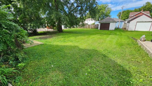 712 6th Ave Sheldon, Iowa 51201